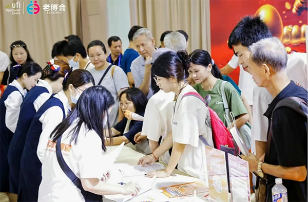 1761537660781021.png 超1200万!广州老博会居家适老化改造“焕新”活动、银龄集市・老年用品一条街活动引爆银发消费热潮-2025广州老博会 (4).png