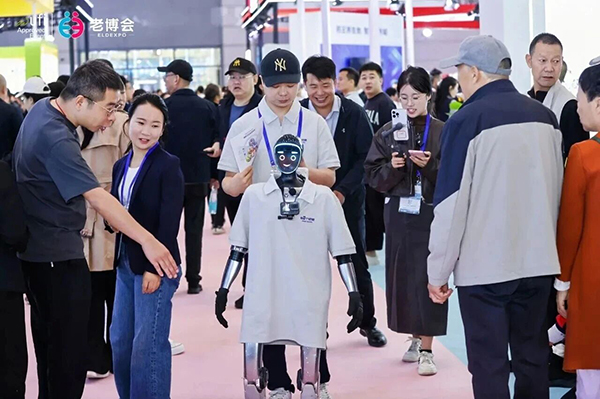 1762436473628215.jpg 第三届西安老博会:解锁银发经济新场景 打造“秦系银龄”新生活-2025西安老博会 (2).jpg