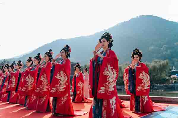 1788588841403149.jpg 9月17日长安有囍事!这场迟到五十年的婚礼,甜过偶像剧-西安老博会 (7).jpg